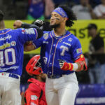 Leones recuperó el aliento y subió en la tabla