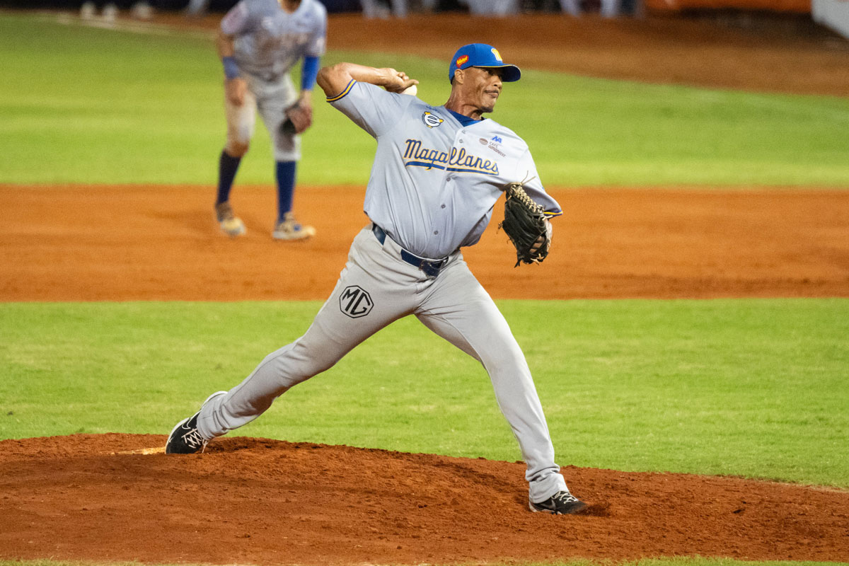 Magallanes barrió a Águilas con brillante bullpen