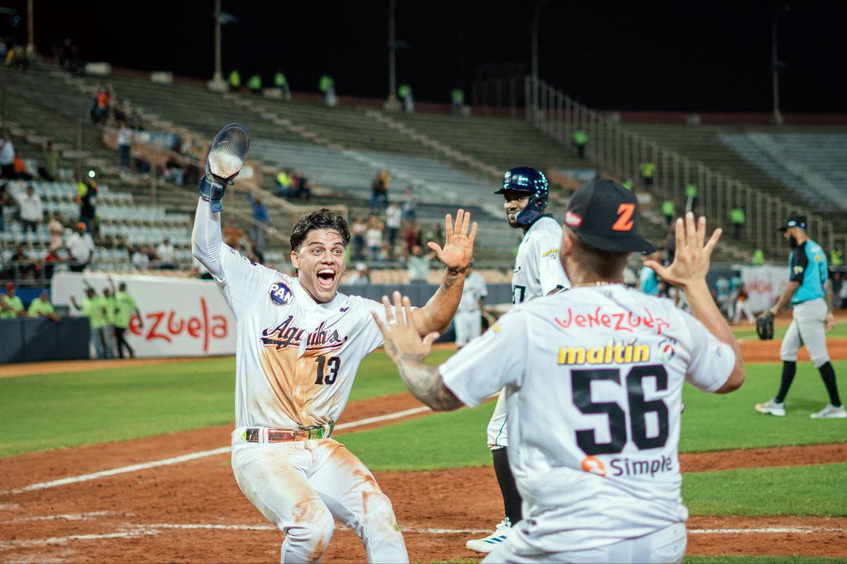 Las Águilas se beneficiaron del descontrol de los Bravos para dejarlos en el terreno