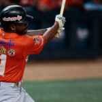 Caribes obtuvo a Diego Infante de Tiburones por Mauricio Llovera