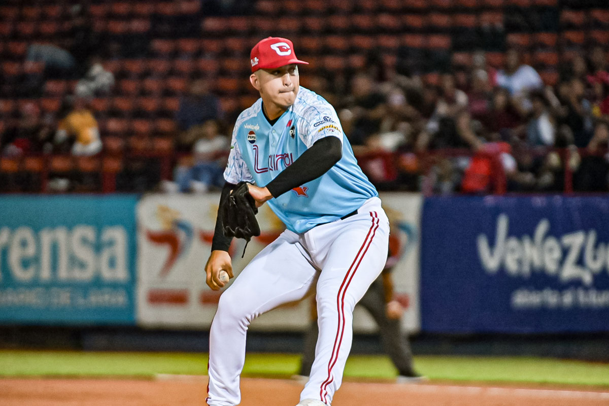 Águilas y Cardenales pactaron cambio