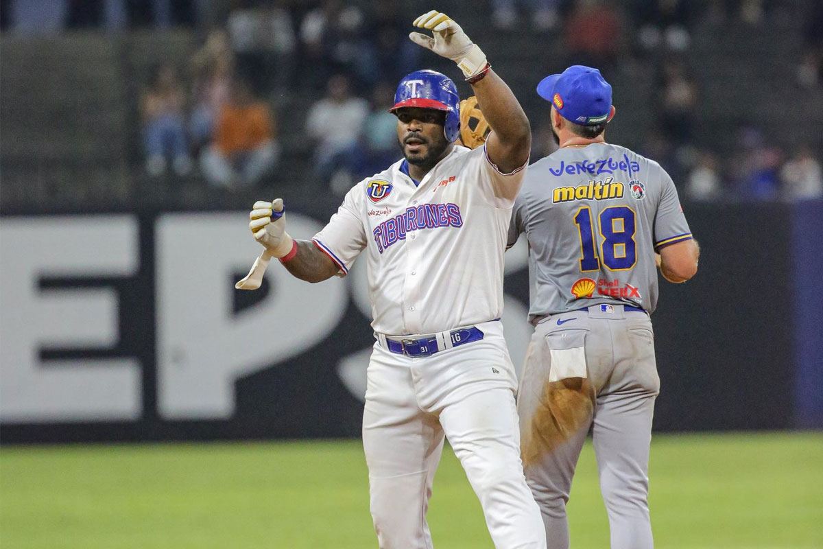 Yasiel Puig anunció su salida de los Tiburones