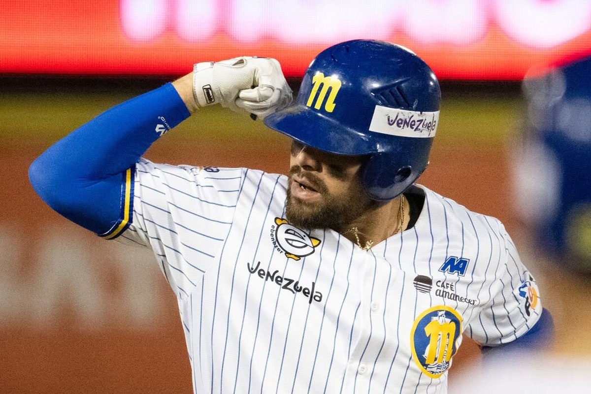 Magallanes dividió ante Bravos con una noche de récords para Renato Núñez