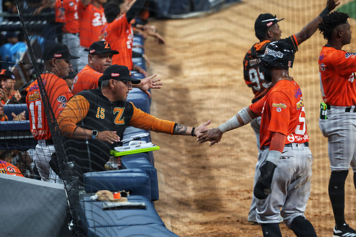 Águilas reaccionó y extendió racha de victorias al imponerse a Tigres