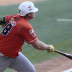 Cardenales sacó provecho a seis errores para adueñarse en solitario de la punta