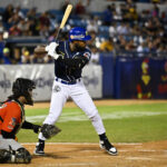 Renato Núñez alcanzó el récord que soñó hace años y le dio el triunfo a Magallanes