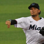 Cleveland sacó del roster de 40 a Carlos Carrasco