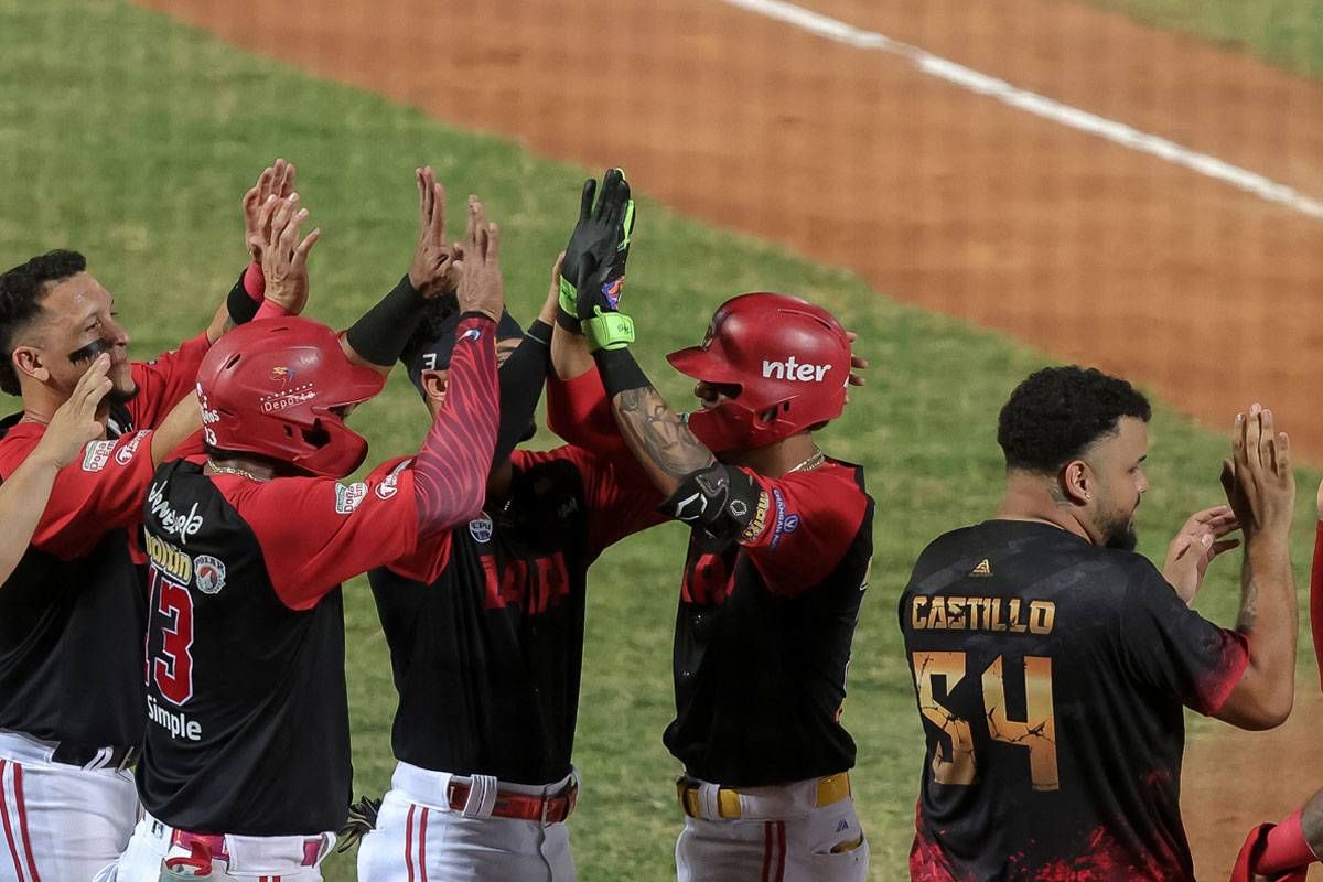 Cardenales se acostumbró a remontar para ser campeón y dejó varios récords