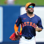 Wilmer Flores está saludable y con intenciones de perdurar en San Francisco