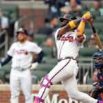 Eugenio Suárez camino a imponer un récord personal de impulsadas