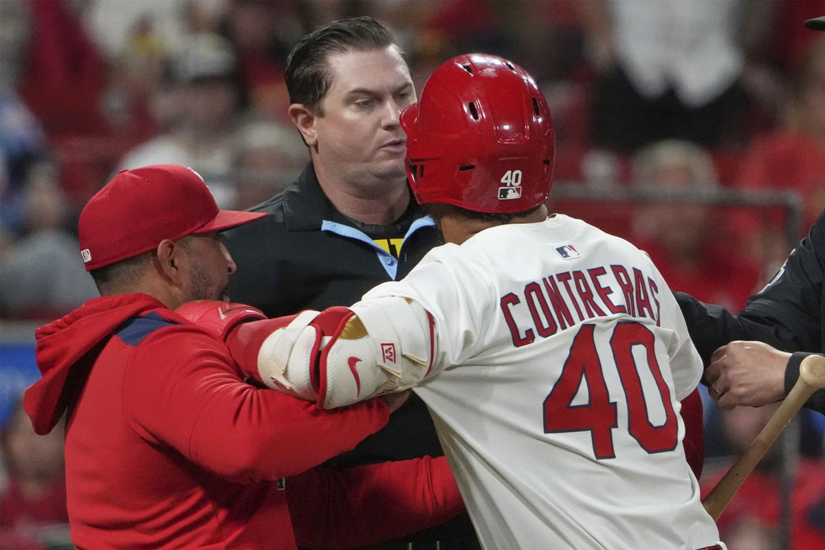 Willson Contreras suspendido seis juegos por altercado con umpire
