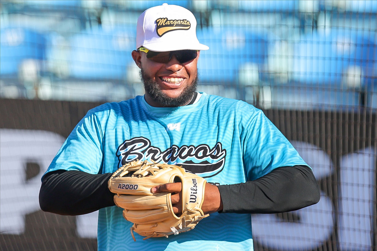 Juan Santana regresa con Bravos