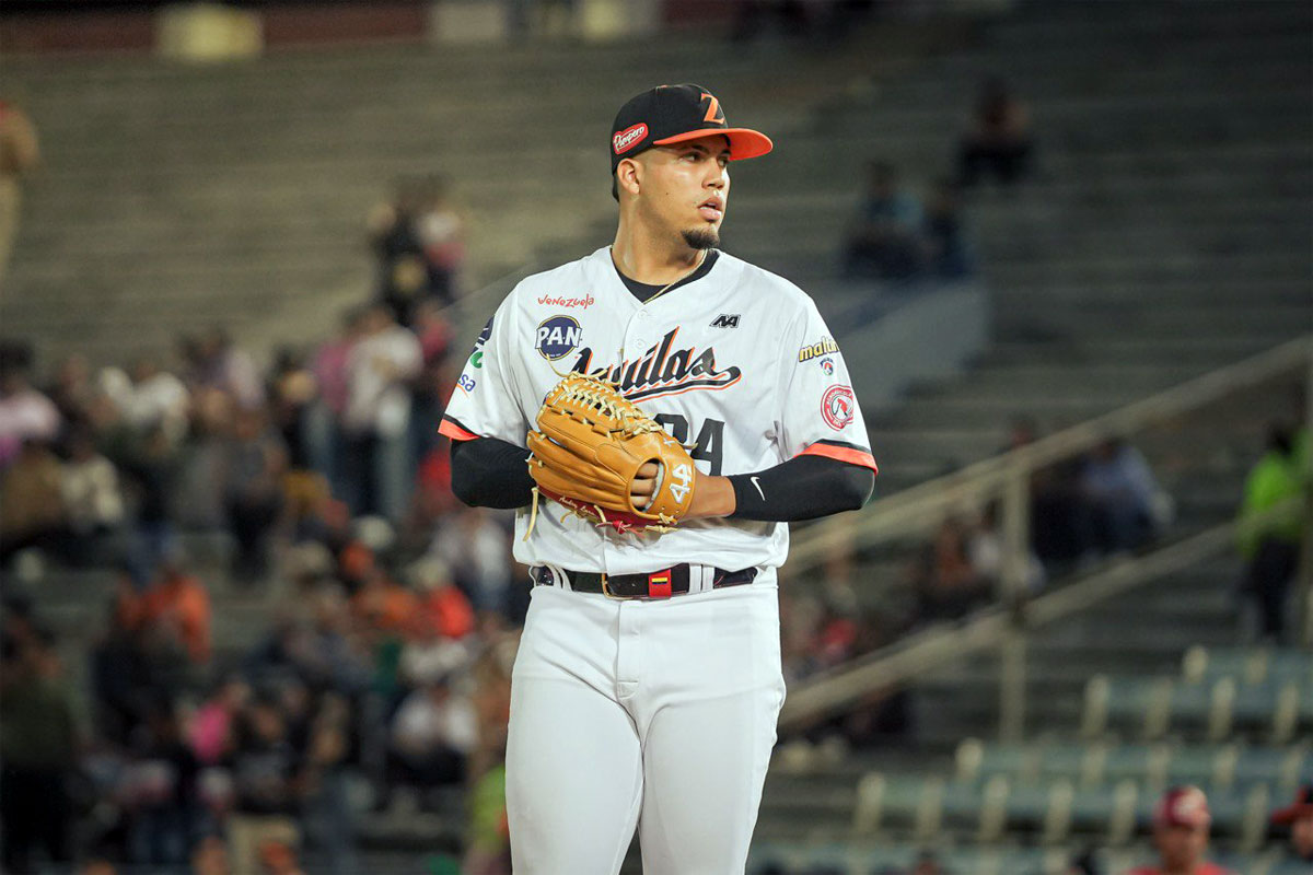 Andry Lara y el relevo guiaron el triunfo de Águilas sobre Cardenales