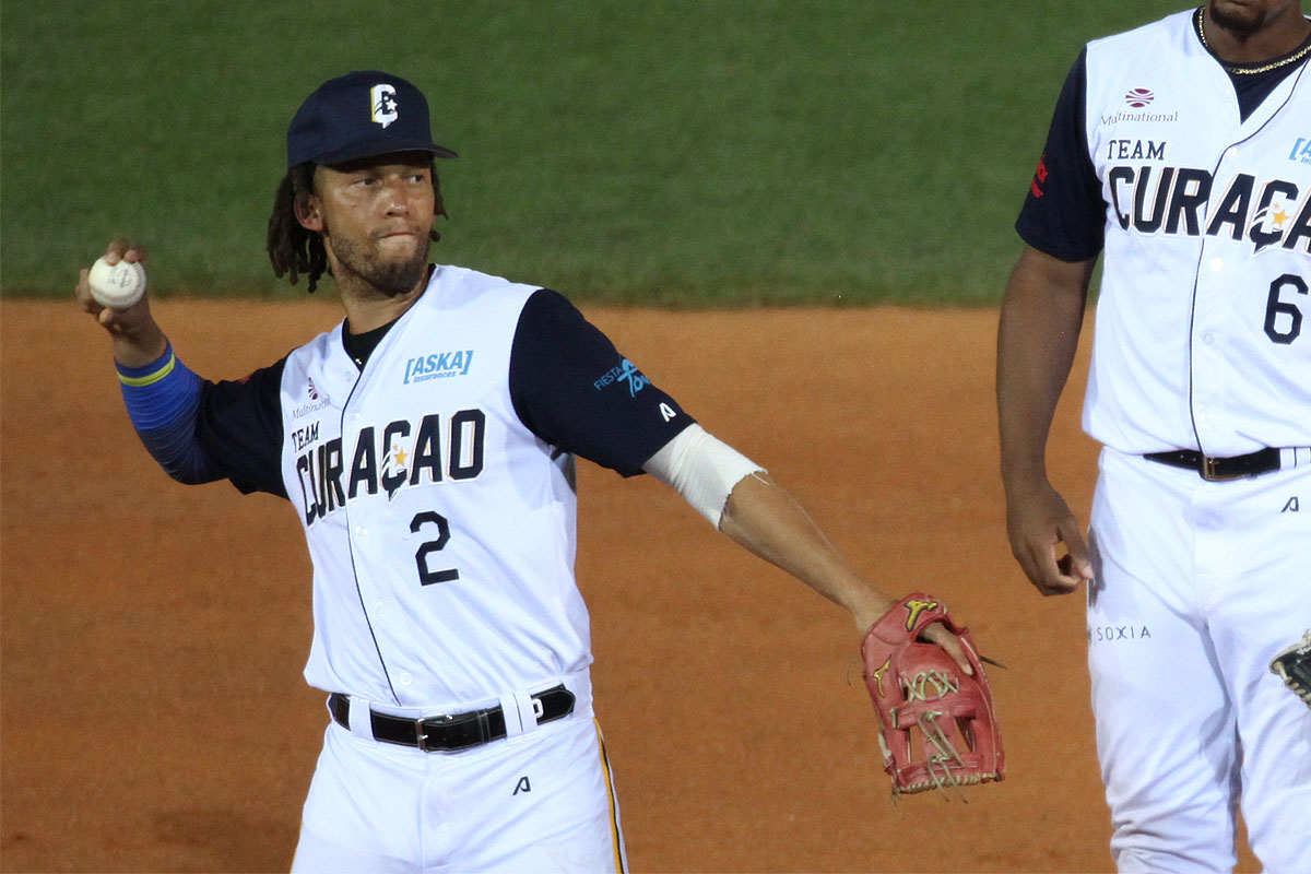 Magallanes contrató a Andrelton Simmons: “Trae su liderazgo”