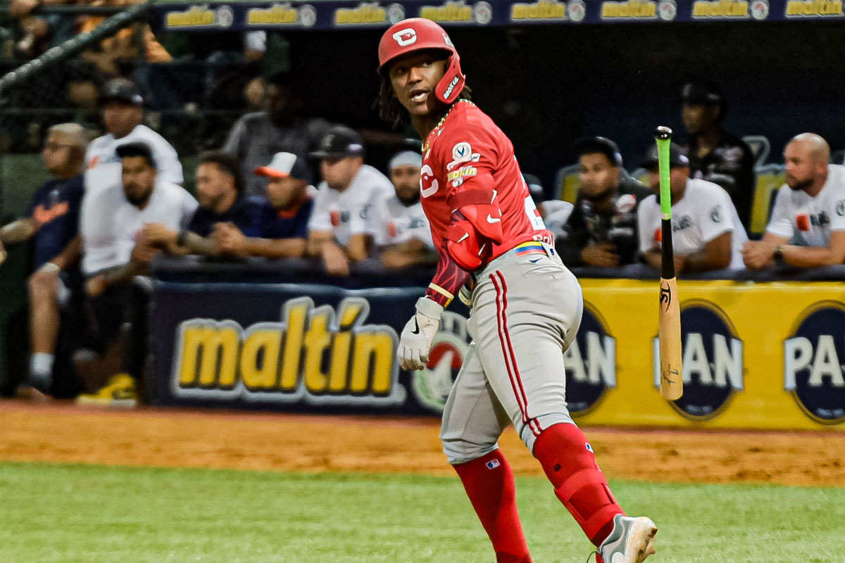 Cardenales sonó cuatro jonrones para sentenciar a Caribes