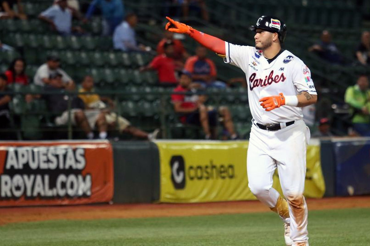 Omar Eliézer Alfonzo sonó dos jonrones para emular a su padre y guiar a Caribes