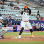 Caribes con nueva paliza prolongó yugo sobre Tiburones