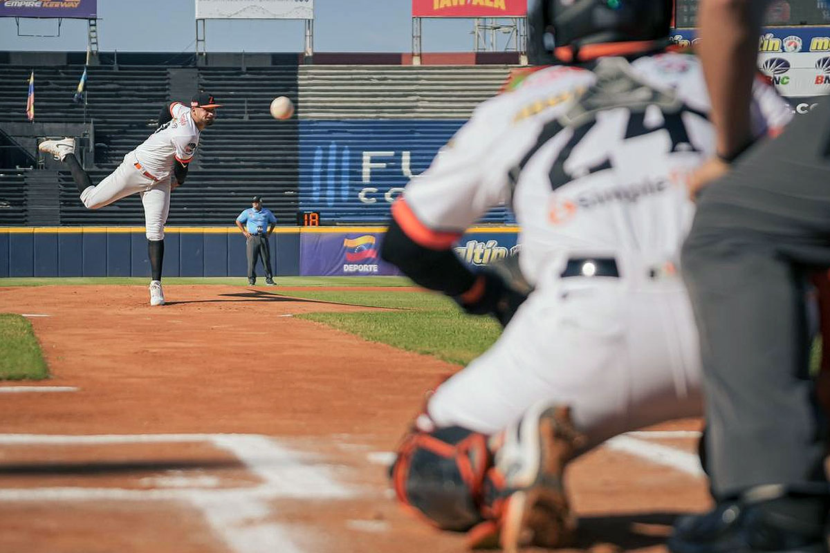 Águilas blanqueó a cinco brazos y Caribes cayó en el primero