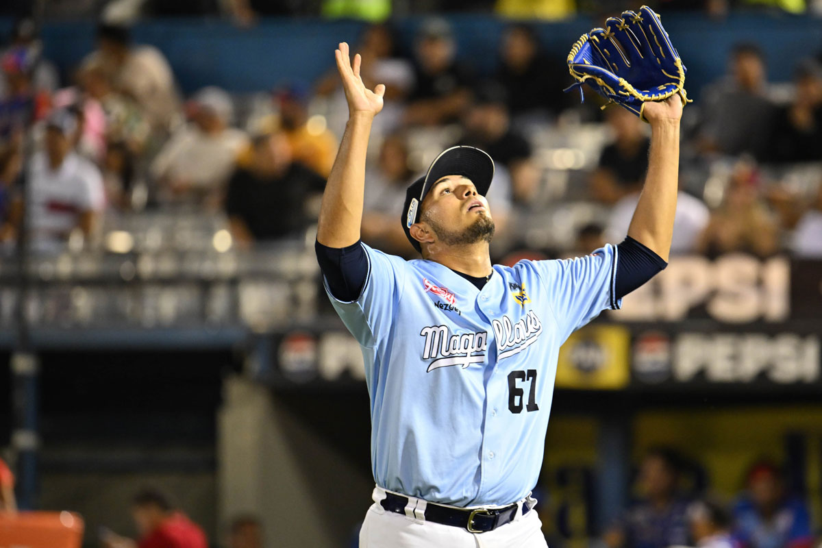 Magallanes dejó en blanco a Tiburones e hilvanó victorias