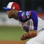 Los Tiburones apalearon a los relevistas de Lara para ganar en extrainning