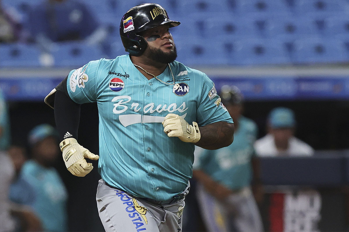 Wilson García estuvo inmenso y Bravos alargó la debacle de Cardenales