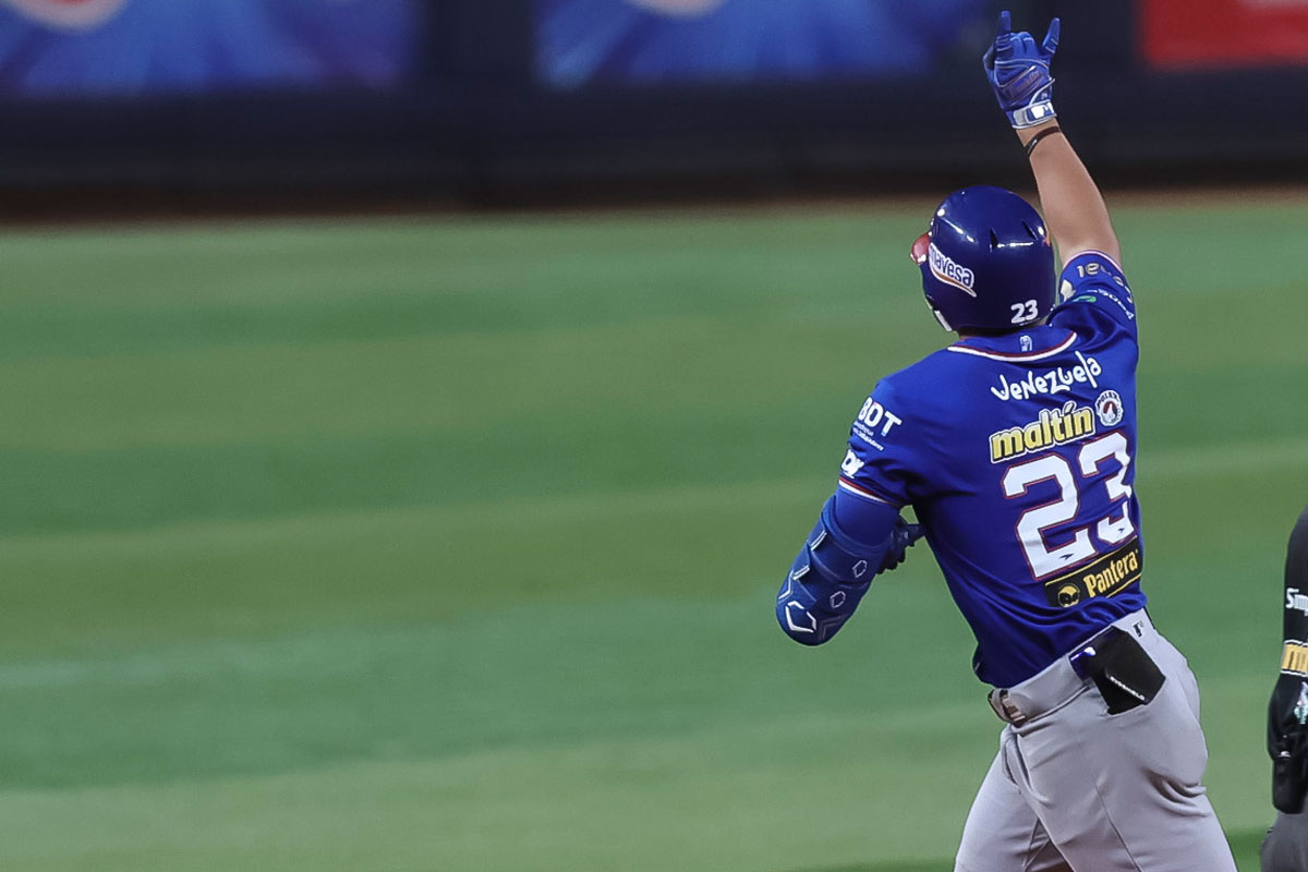 Jadher Areinamo se alzó con el Jugador de la Semana Maggi
