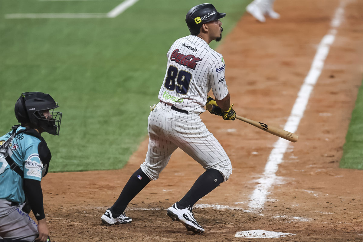 Jhonny Pereda dejó en el terreno a Bravos en extrainning