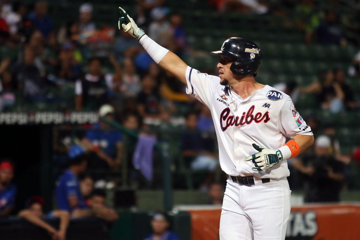 Hernán Pérez sonó jonrón decisivo y Caribes repitió sobre Tiburones