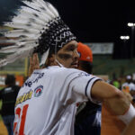 Águilas dominó el duelo por la disputa del primer lugar contra Bravos