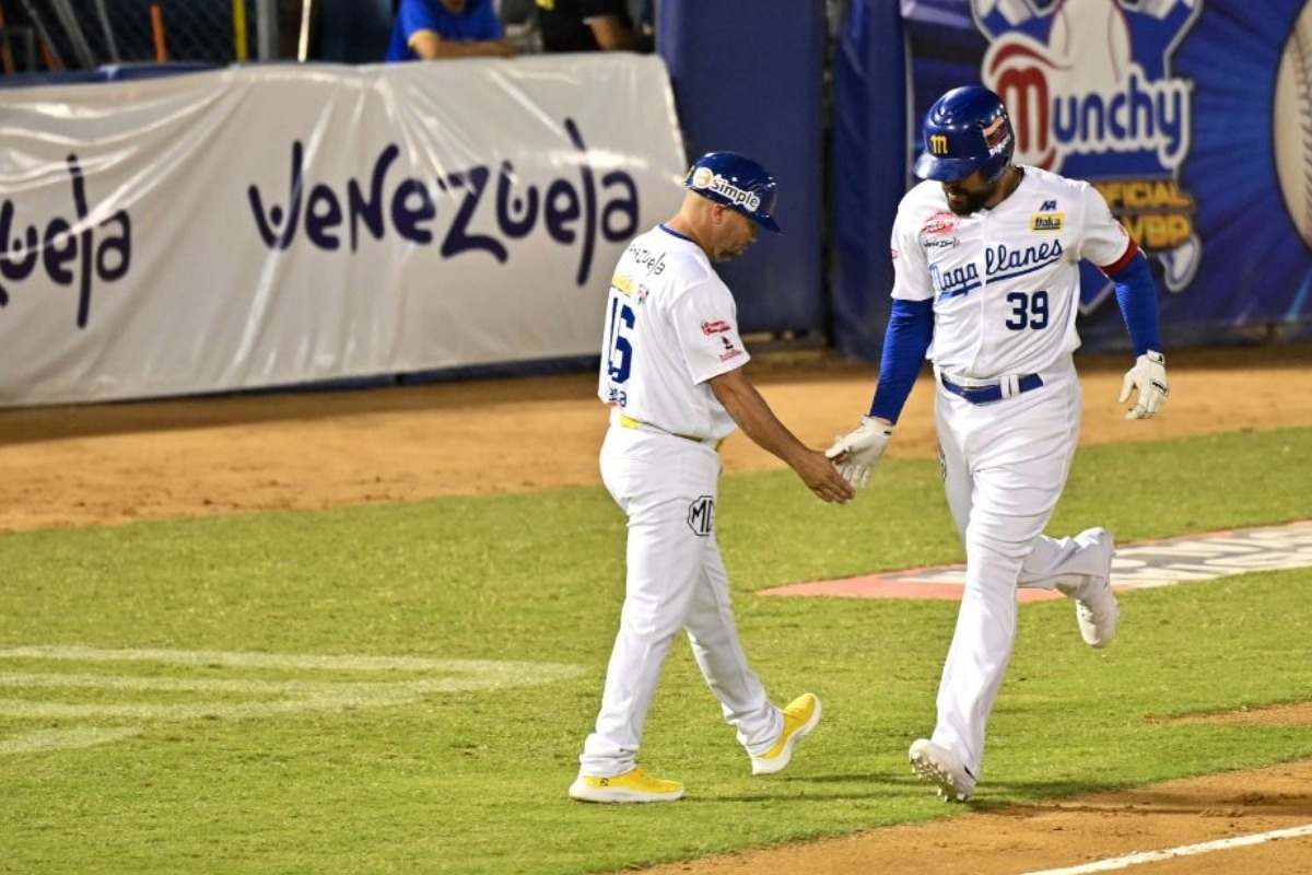 Renato Núñez emergió y Magallanes extendió su cadena de victorias
