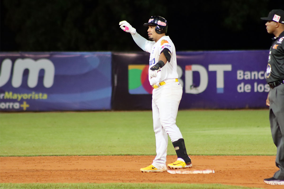 David Rodríguez amargó el vuelo de Cardenales para darle el triunfo a Tigres