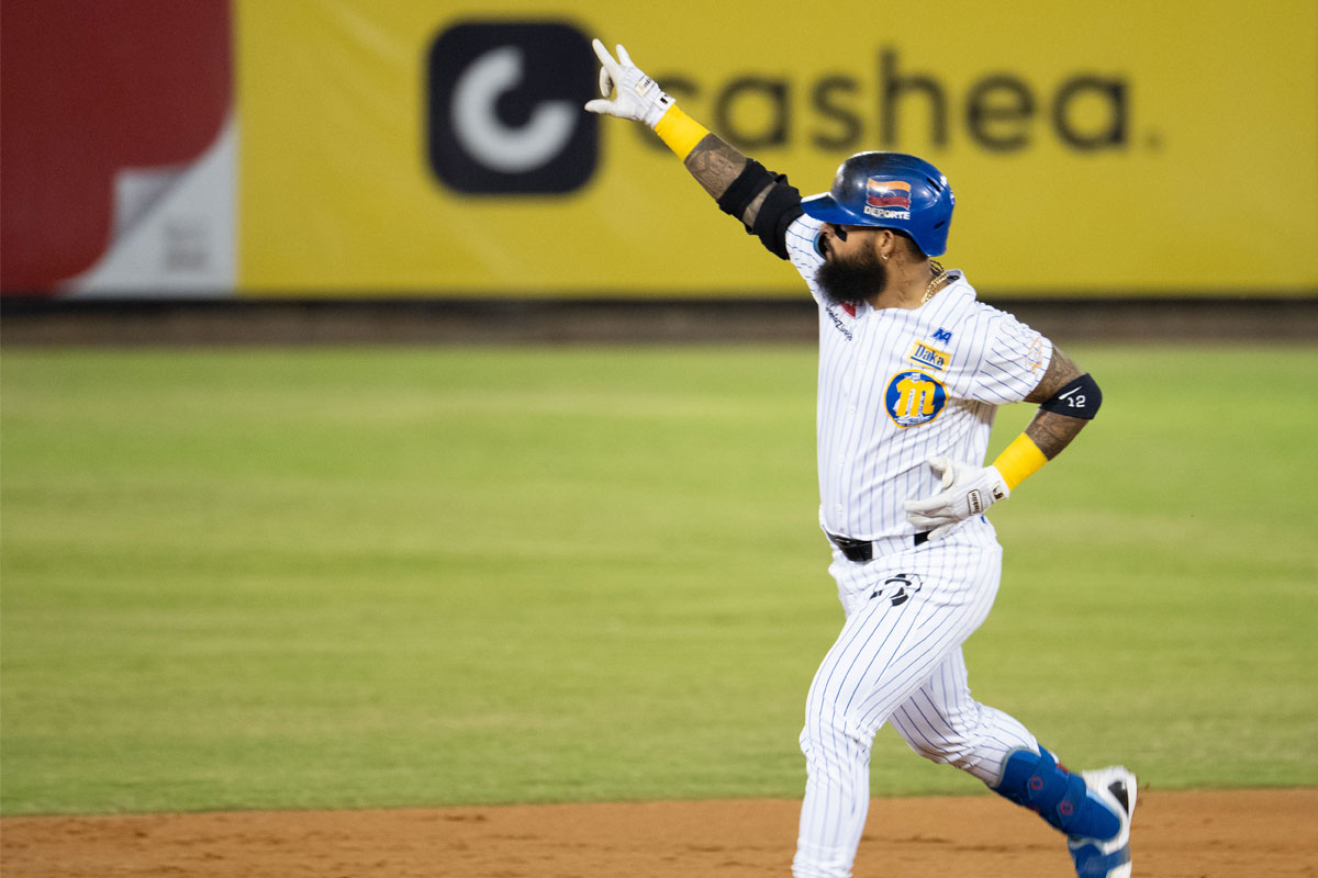 Magallanes adelantó el Derby de Jonrones en Valencia y venció a Águilas