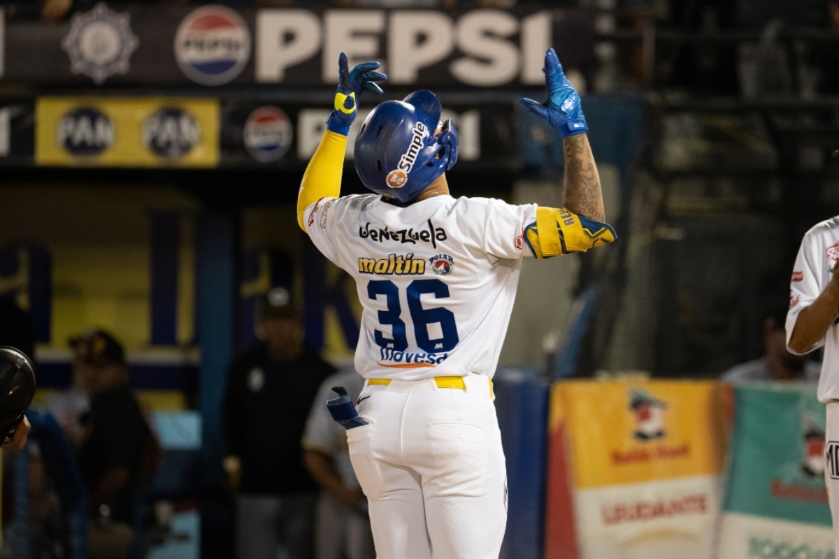 Magallanes ganó serie particular a Leones en noche de ensueño de Carlos Rodríguez