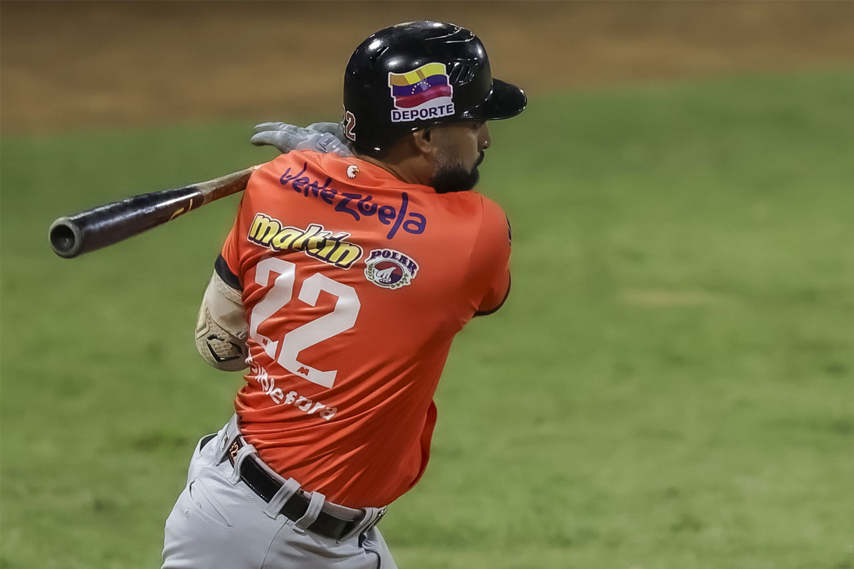 Águilas clasificó con gran remontada y Caribes irá a la Serie de Comodín