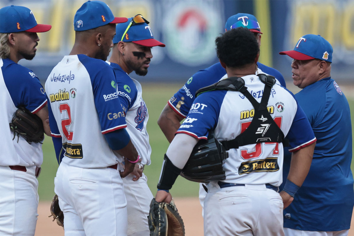 Tiburones pende de un hilo sin renunciar a la esperanza de clasificar