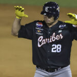 La ofensiva de Cardenales se ensañó con Leones para dividir la serie en Barquisimeto