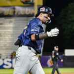 Edward Olivares se restea con Bravos de Margarita hasta el final