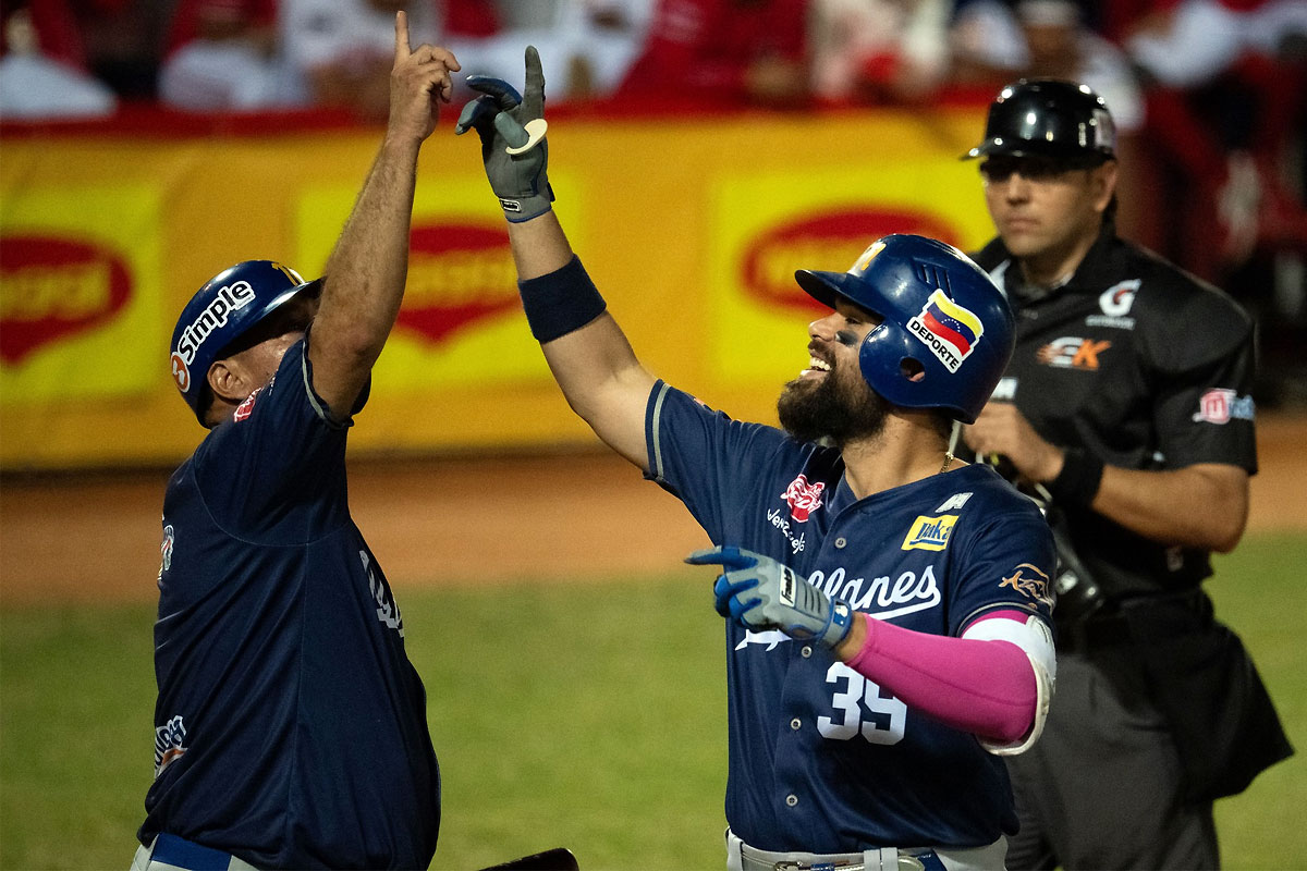 Renato Núñez celebró su paternidad con tres jonrones en triunfo de Magallanes ante Cardenales