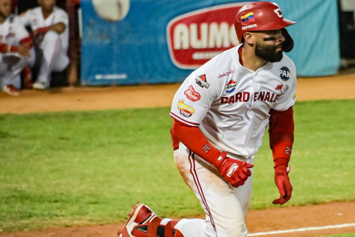 Alí Sánchez exhibió una productividad inédita entre receptores