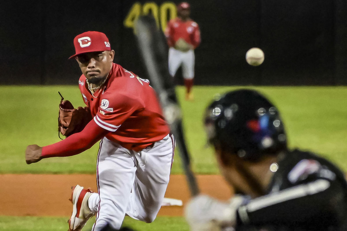 Cardenales apeló al poder contra Caribes para sumar su segunda victoria