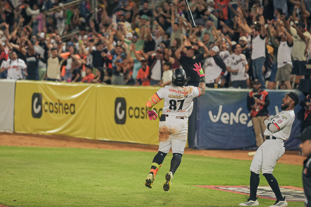 Andrés Chaparro le dio a las Águilas un importante triunfo ante Caribes