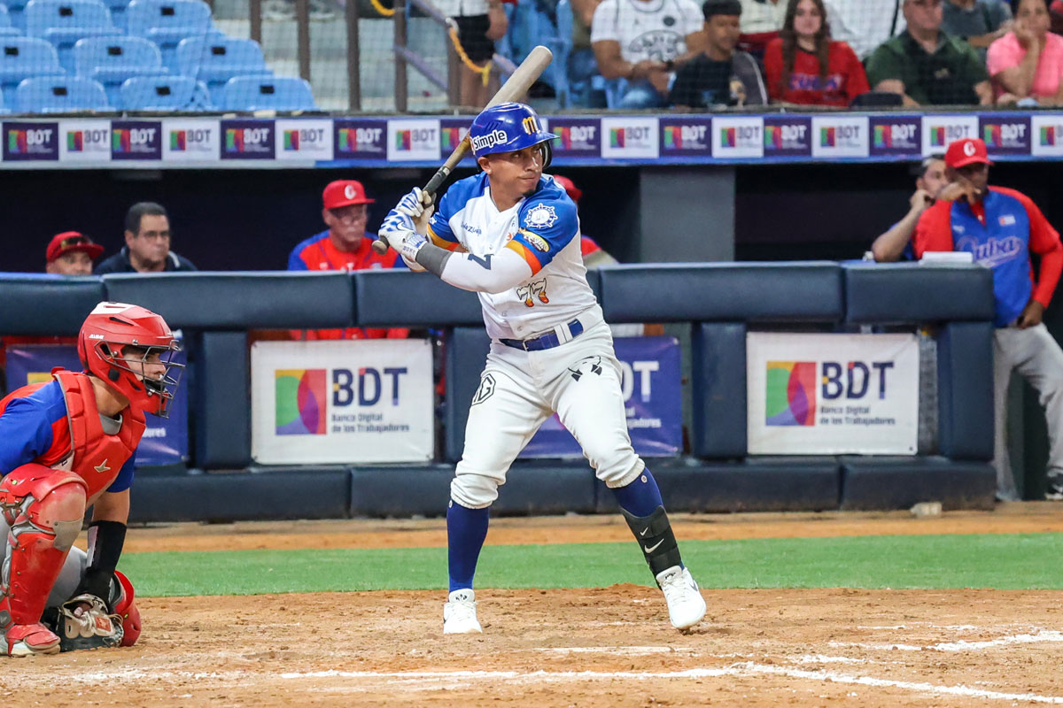 Wilfredo Tovar sale al terreno sin presión y apuesta a Venezuela