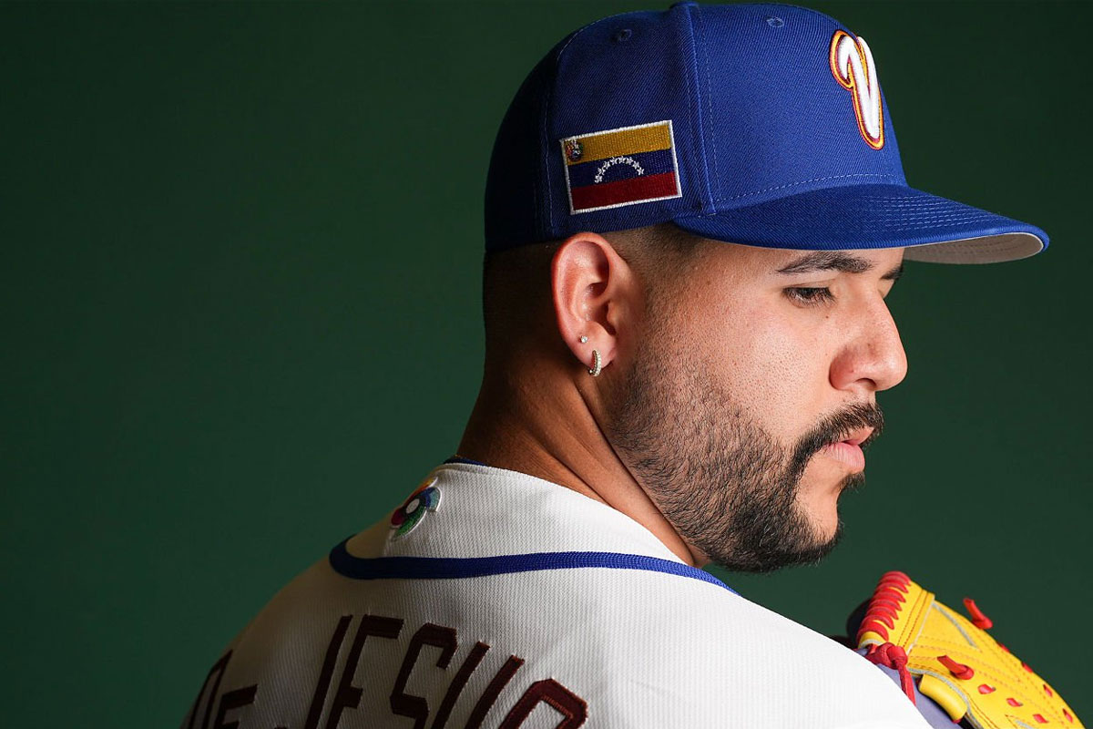 Enmanuel de Jesús asume el reto de abrir ante Israel