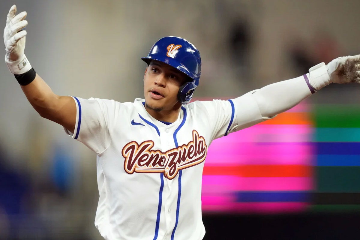 Javier Sanoja: de fanático a jardinero central de Venezuela en el Clásico Mundial