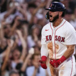 José Altuve consiguió el hit 2.400 de su carrera