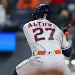 Fernando Tatis oficializado como mánager de Tiburones de La Guaira