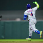 Andrés Giménez firma el mejor inicio de temporada de su carrera en la MLB