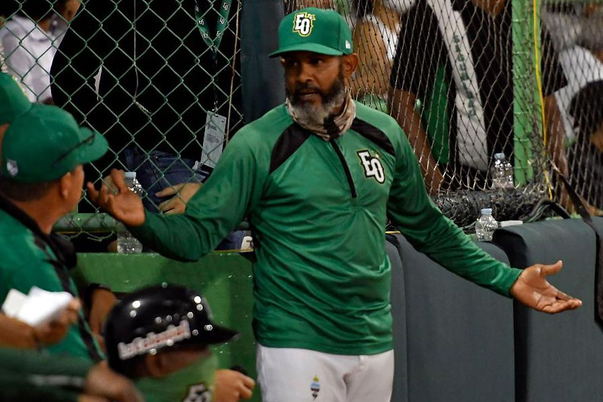 Fernando Tatis oficializado como mánager de Tiburones de La Guaira