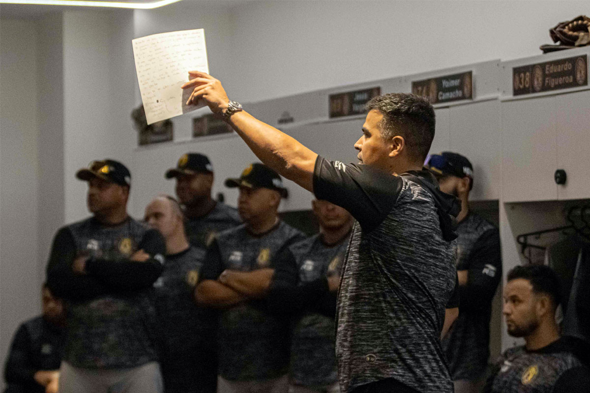 Robinson Chirinos rebosa optimismo con Leones