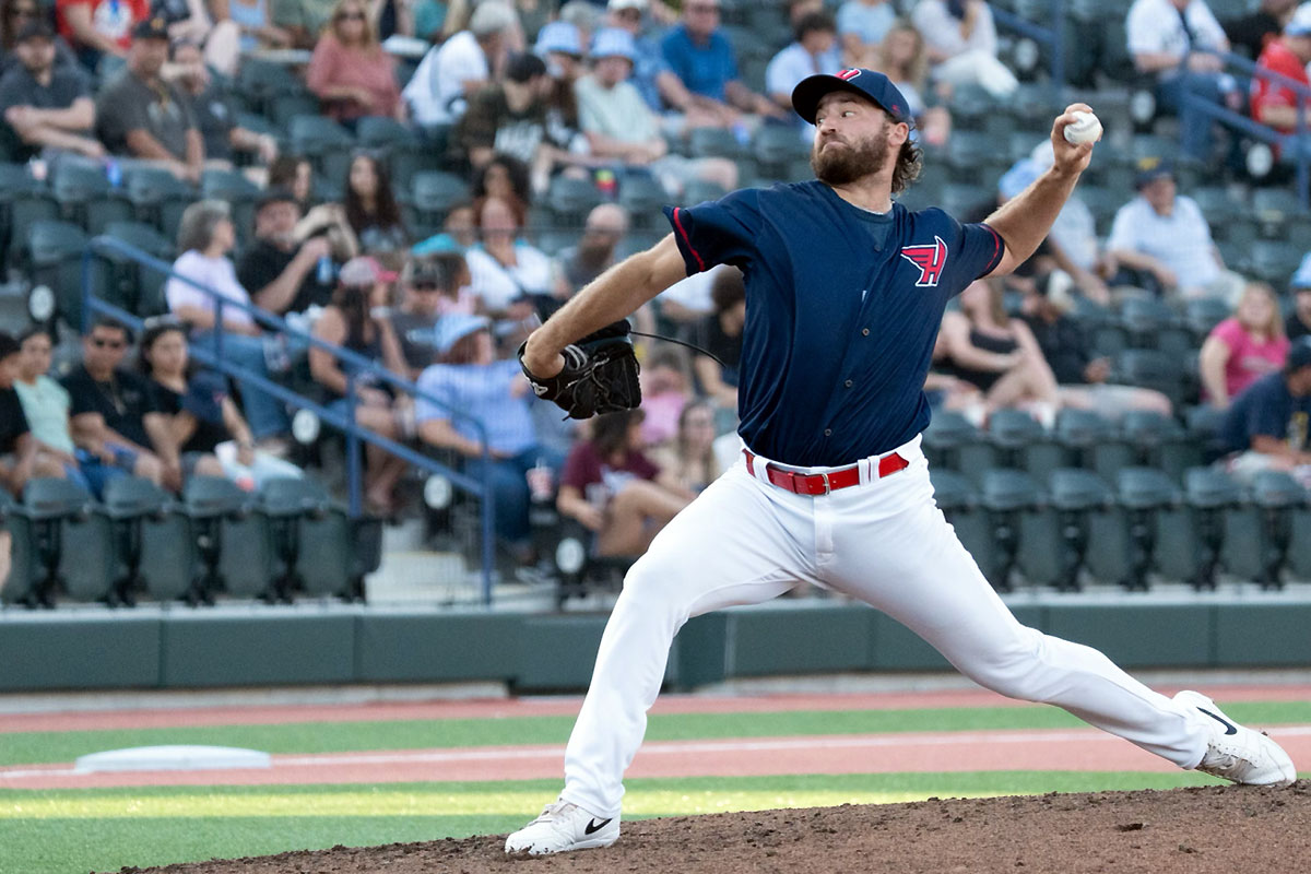 Tigres de Aragua contrató al lanzador zurdo Connor Curlis